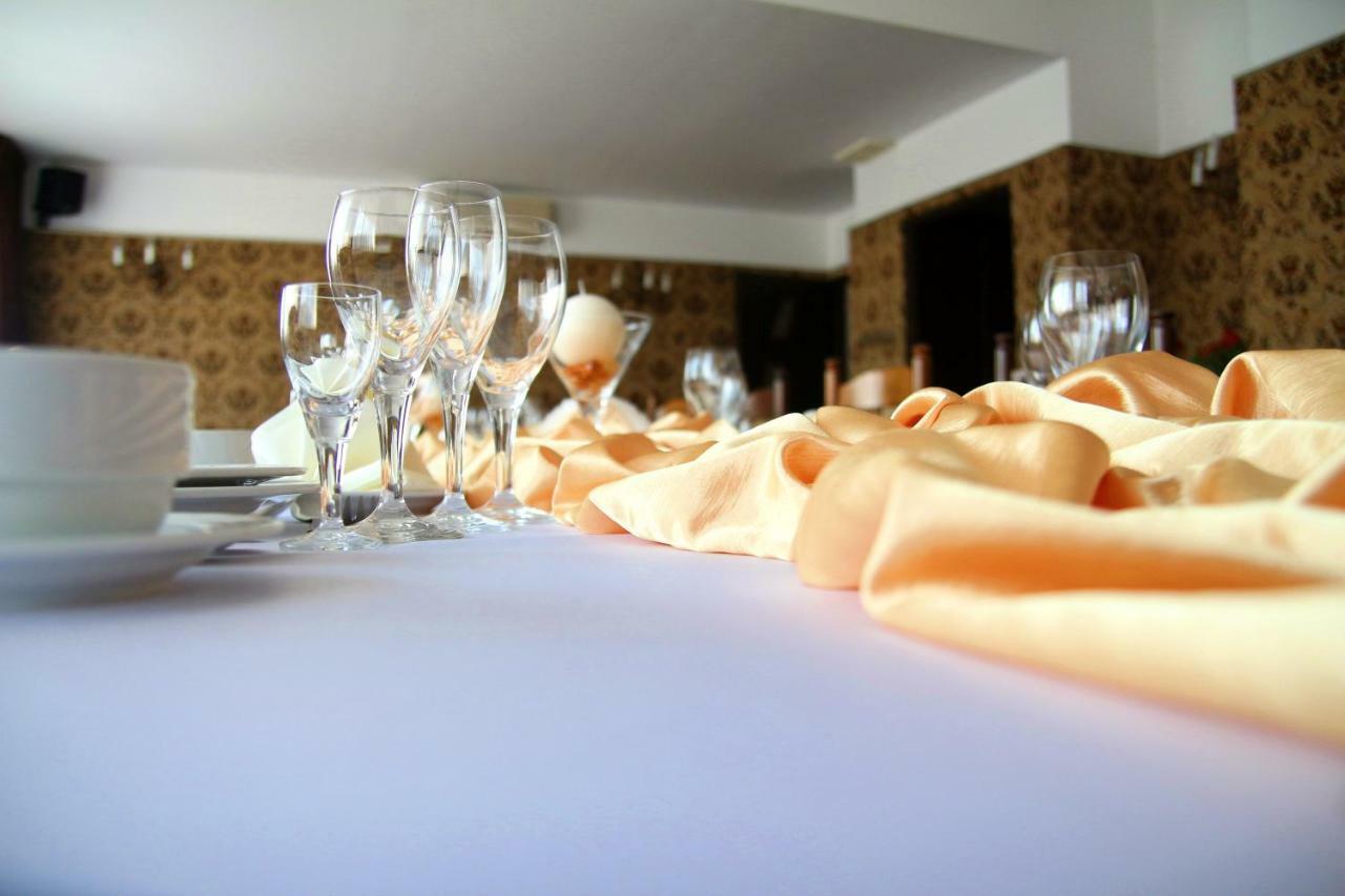 Hotel Ratuszowy Włocławek Buitenkant foto